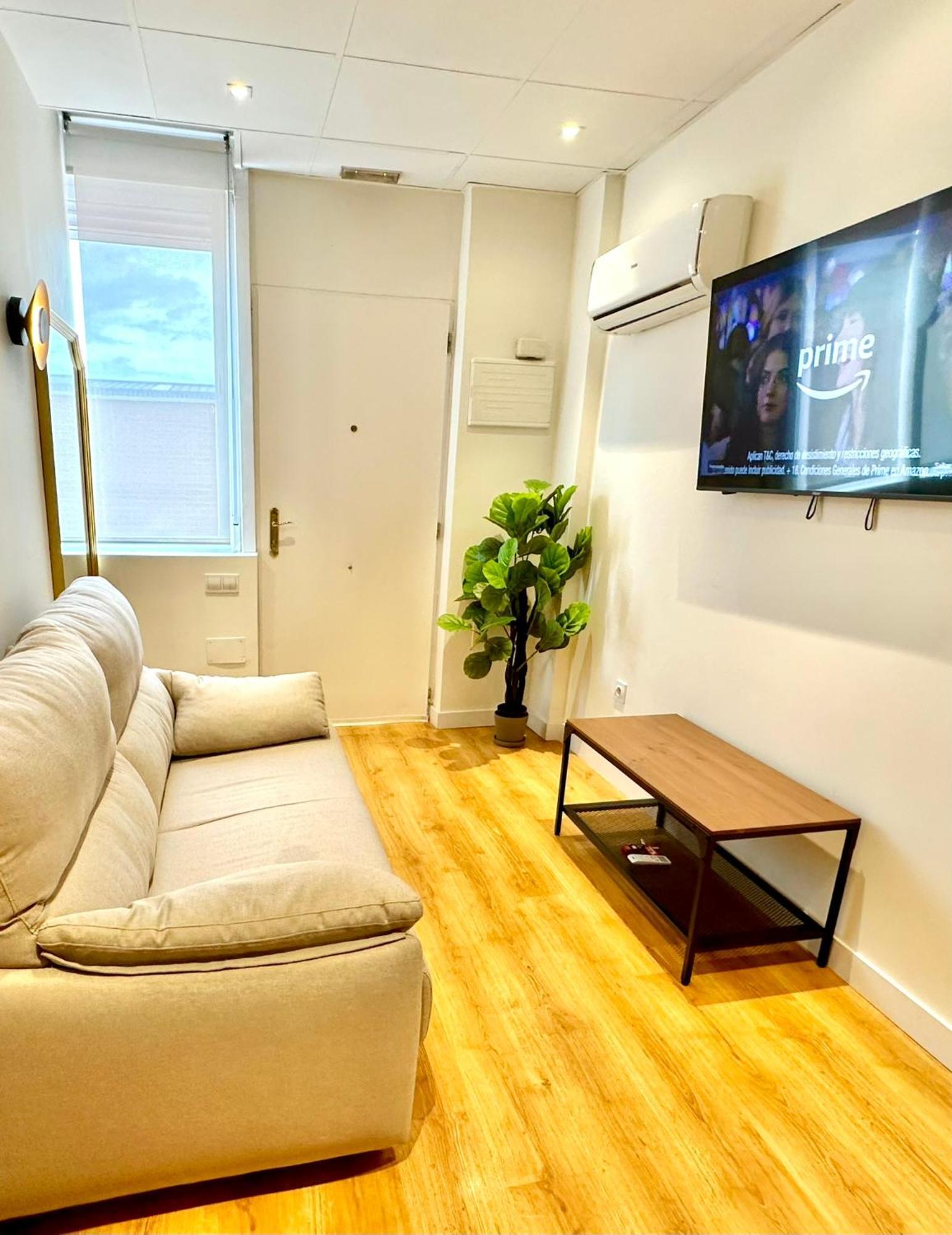 Apartamentos Noviembre Madrid Kültér fotó