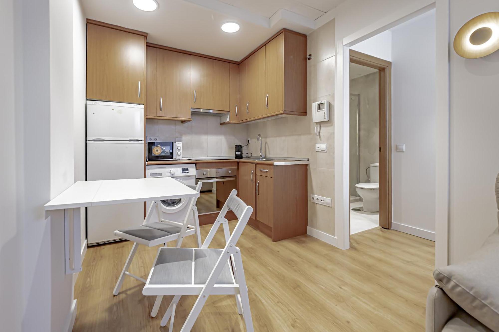 Apartamentos Noviembre Madrid Kültér fotó