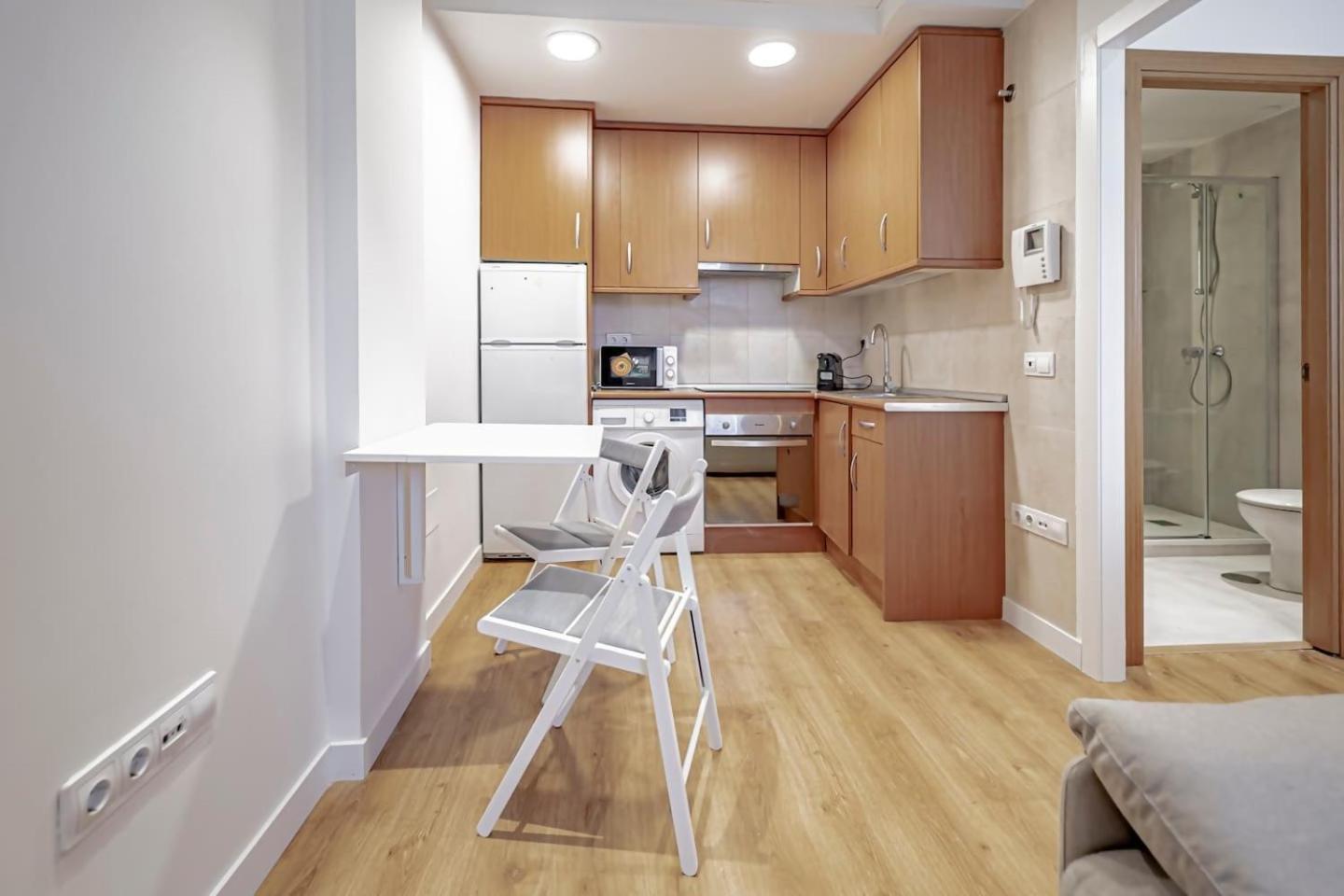 Apartamentos Noviembre Madrid Kültér fotó
