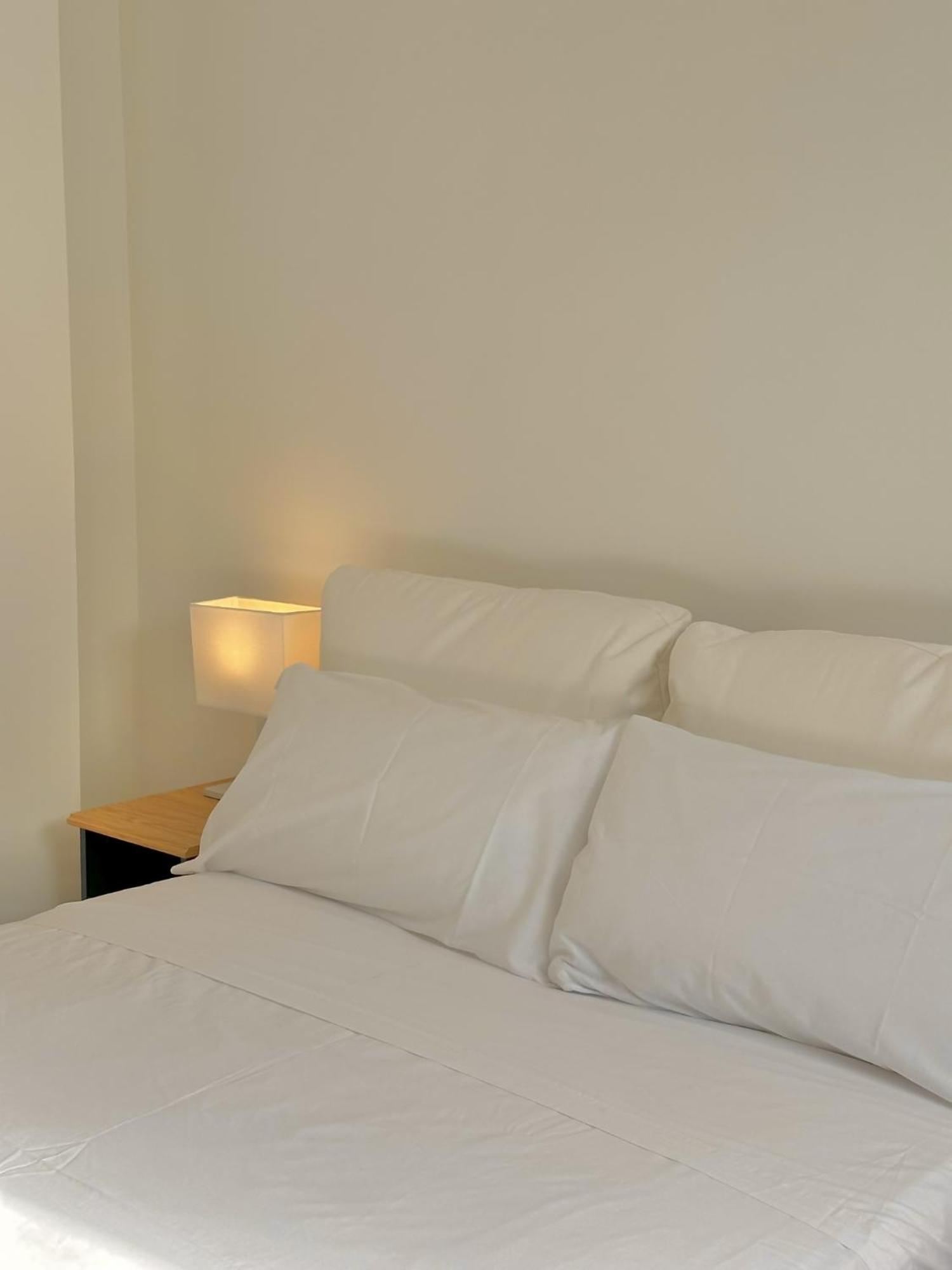 Apartamentos Noviembre Madrid Kültér fotó