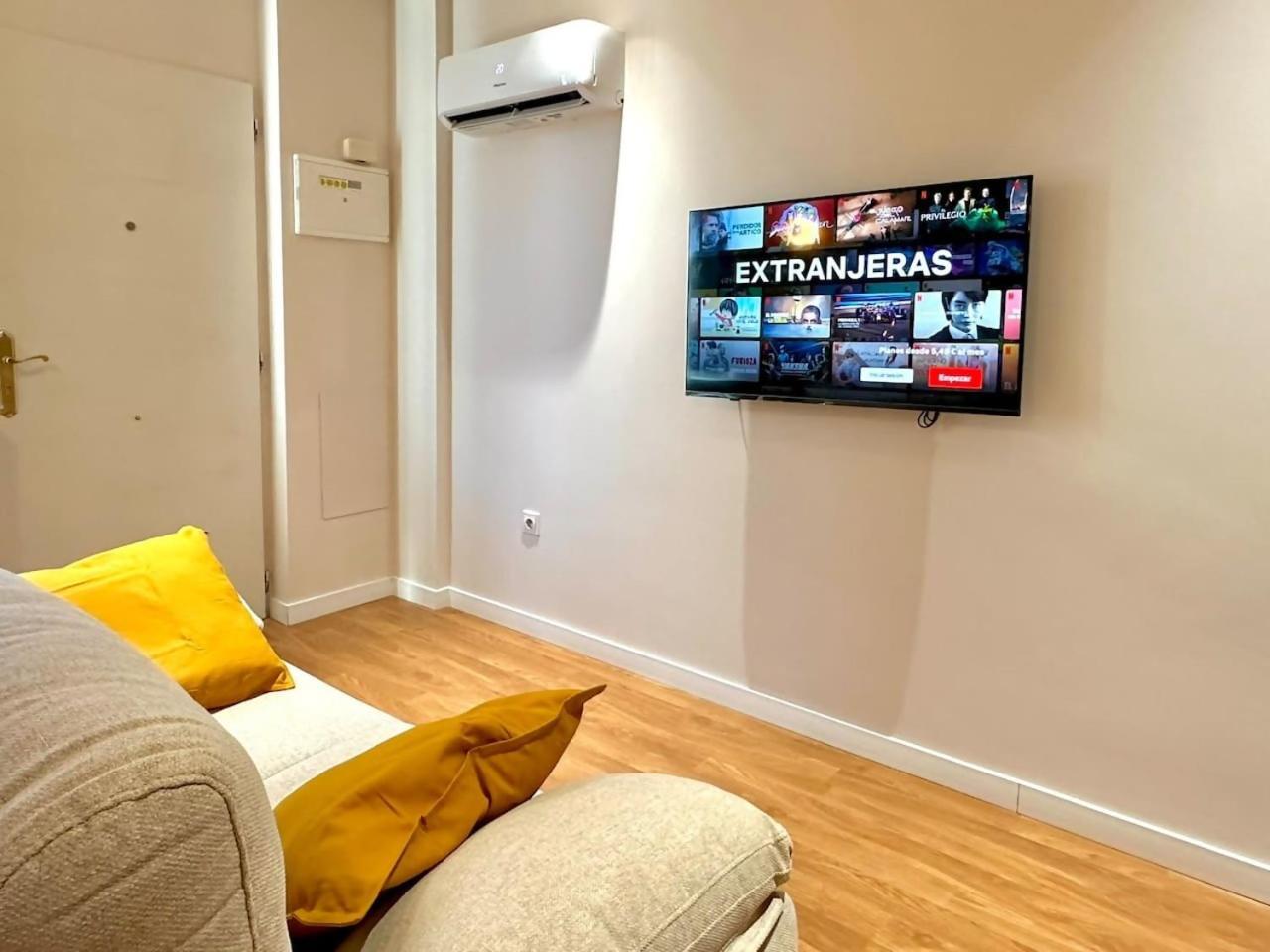 Apartamentos Noviembre Madrid Kültér fotó