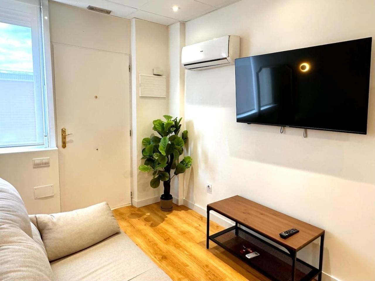 Apartamentos Noviembre Madrid Kültér fotó